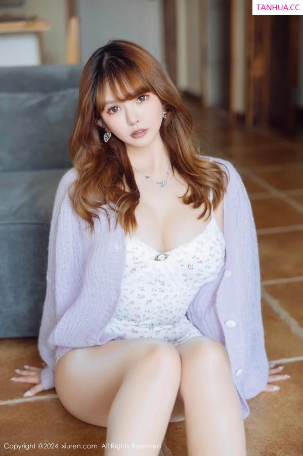 [XiuRen]高清写真图 2024.03.14 No.8228 张思允Nice 丝袜美臀